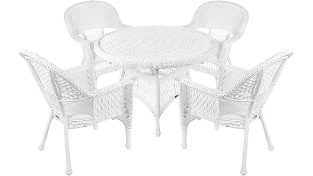 white wicker outdoor dining