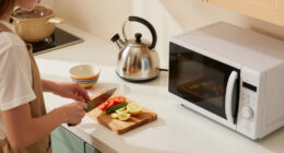 7 Best Compact Kitchen Gadgets For Students In 2026